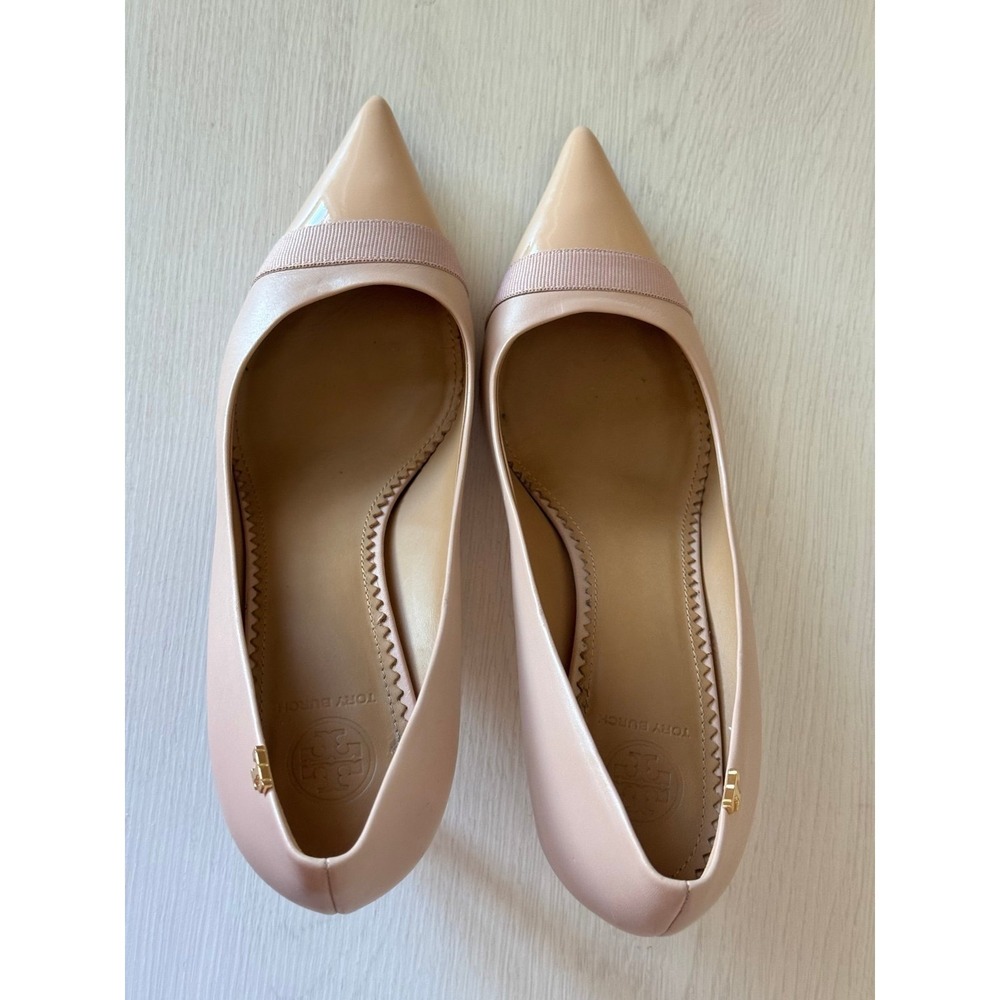 Tory Burch Chelsea Cap-Toe Pumps Blush Pink Leather Gold Logo Heels 8 - Picture 9 of 11